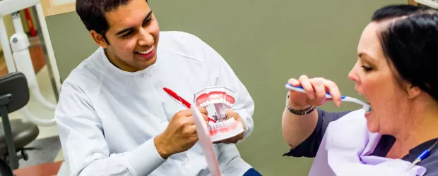 banner photo - teeth cleaning demo