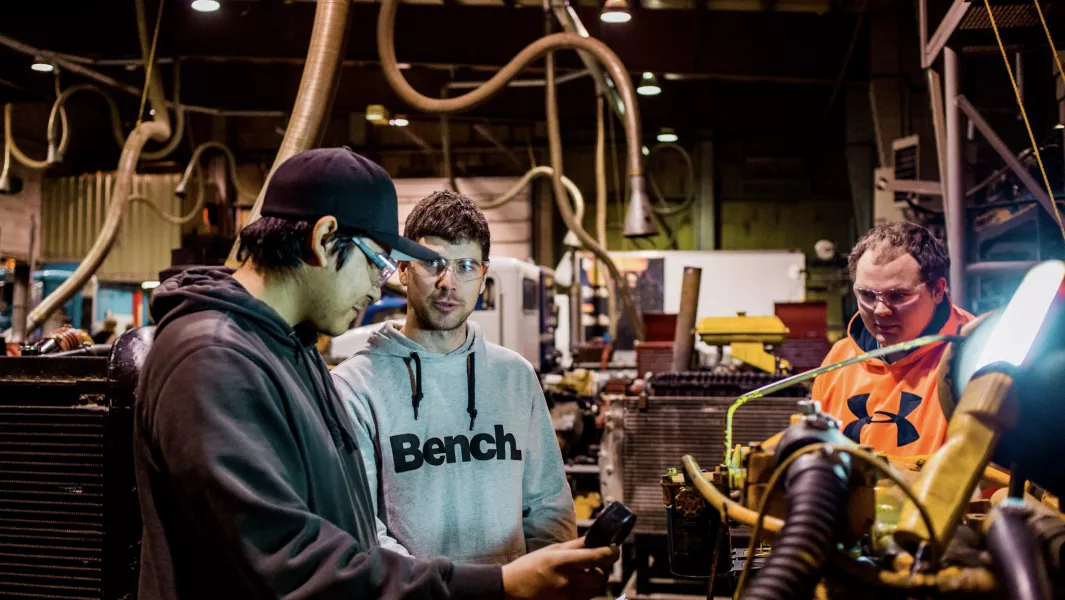 Industrial Mechanic Millwright Apprenticeship Students