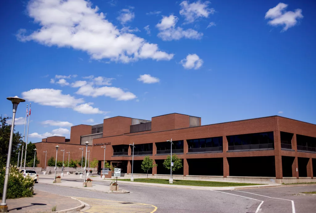 Confederation College building in Thunder Bay, Ontario