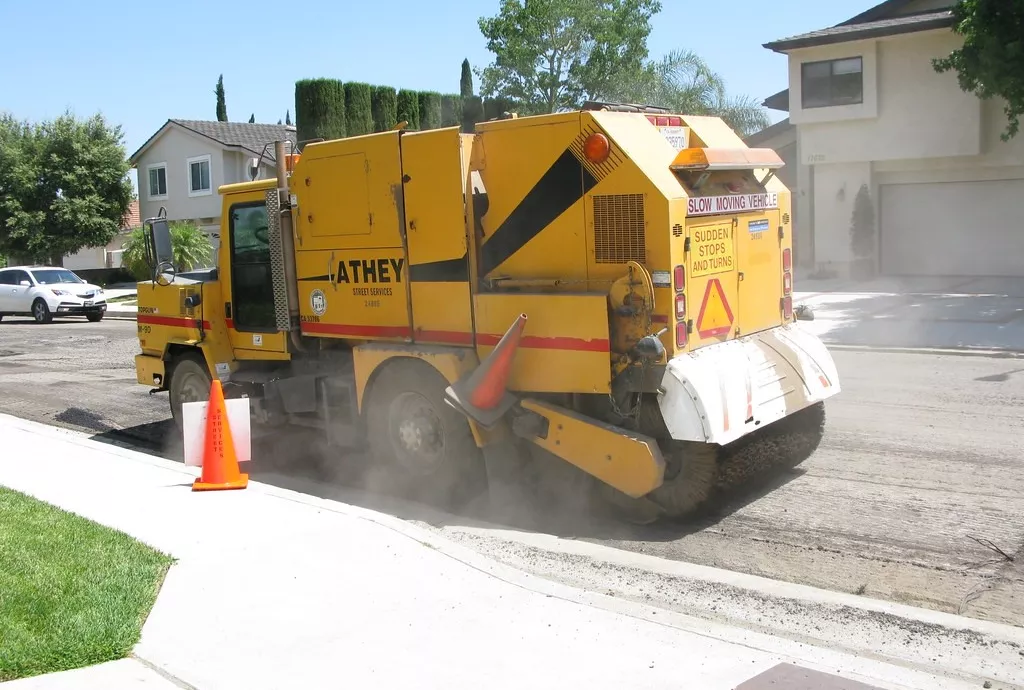 Sand truck