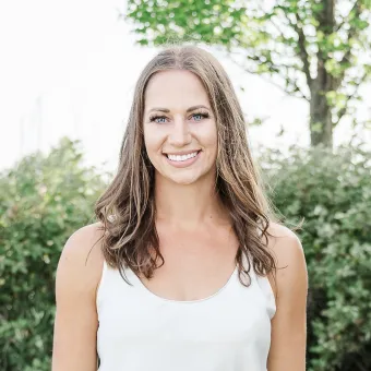  Julianna Panontin - Professor RN, MN, BScN, PhD(c)